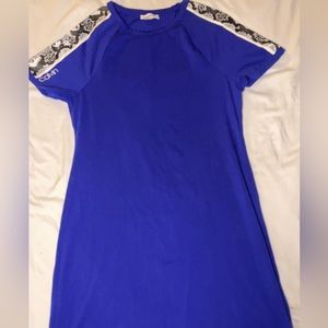 NWOT Calvin Klein snake sleeve tshirt dress